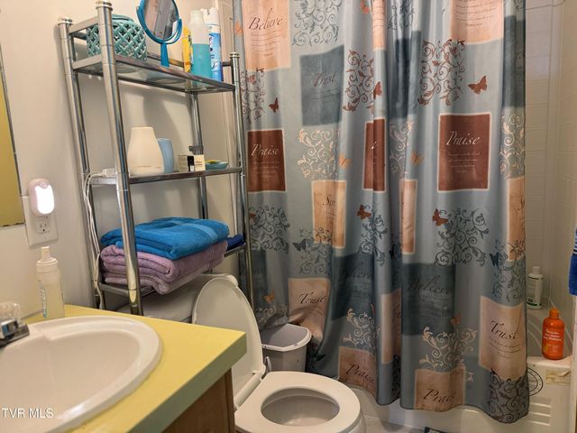 952 Morning Star Road, Church Hill, TN 37642