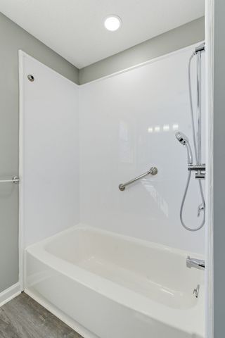 5015 Bonnahill Dr, Hermitage, TN 37076