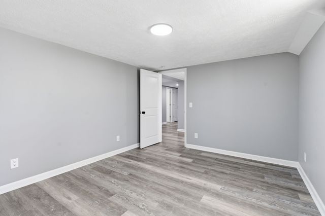 5015 Bonnahill Dr, Hermitage, TN 37076