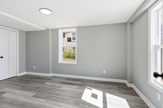 5015 Bonnahill Dr, Hermitage, TN 37076