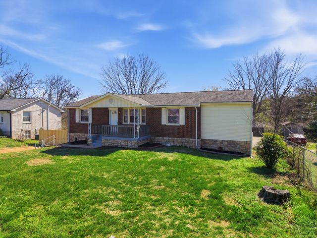 5015 Bonnahill Dr, Hermitage, TN 37076