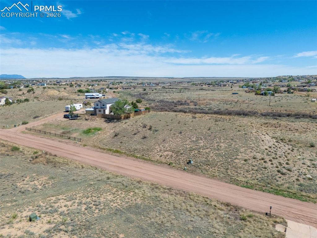 526 S Chimazo Drive, Pueblo West, CO 81007 — exterior