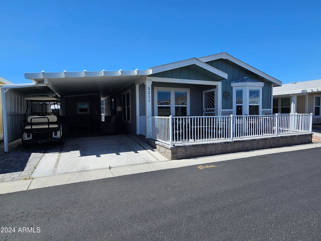 650 N Hawes Road 3211, Mesa, AZ 85207 — exterior