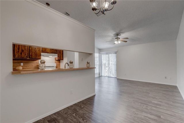 11405 Walnut Ridge DR Unit B, Austin, TX 78753
