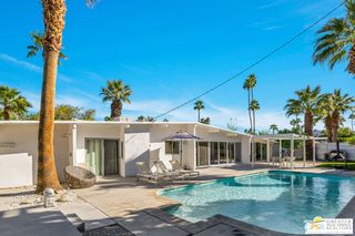 271 N Easmor Circle, Palm Springs, CA 92262