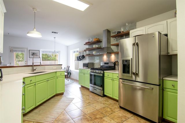 8901 Copano DR, Austin, TX 78749