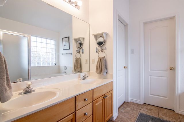 8901 Copano DR, Austin, TX 78749