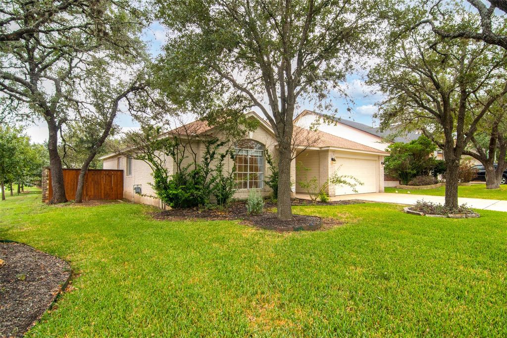 8901 Copano DR, Austin, TX 78749