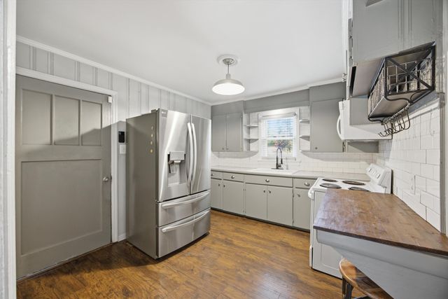 1901 NW Westside Drive, Cleveland, TN 37311