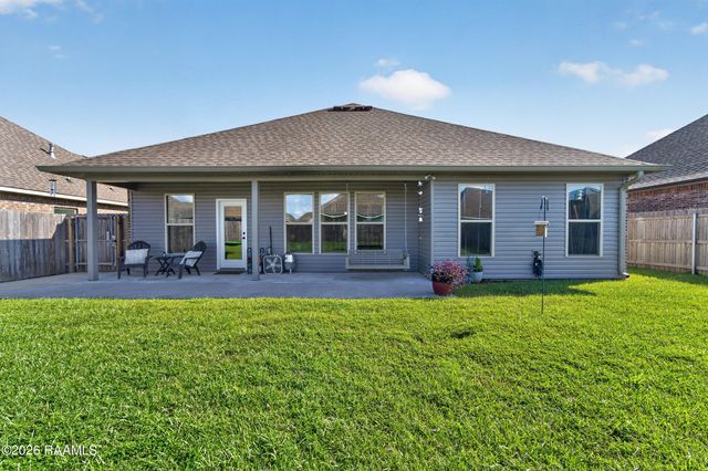 118 Alpine Meadows Lane, Lafayette, LA 70506
