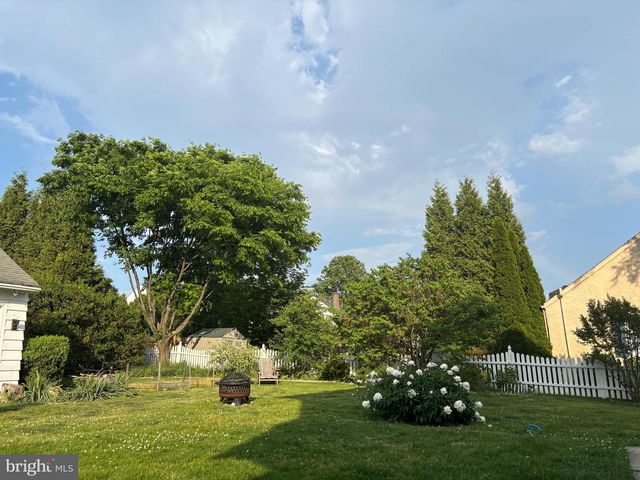 201 EVANS AVE, Willow Grove, PA 19090