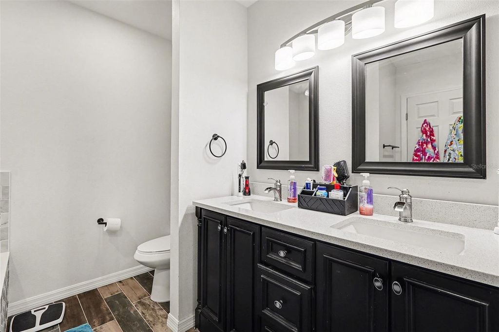 Image 15 of property listing at 2015 22ND STREET W, Bradenton, FL 34205