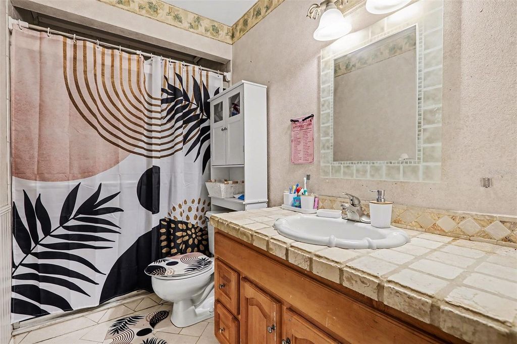 Image 20 of property listing at 2015 22ND STREET W, Bradenton, FL 34205