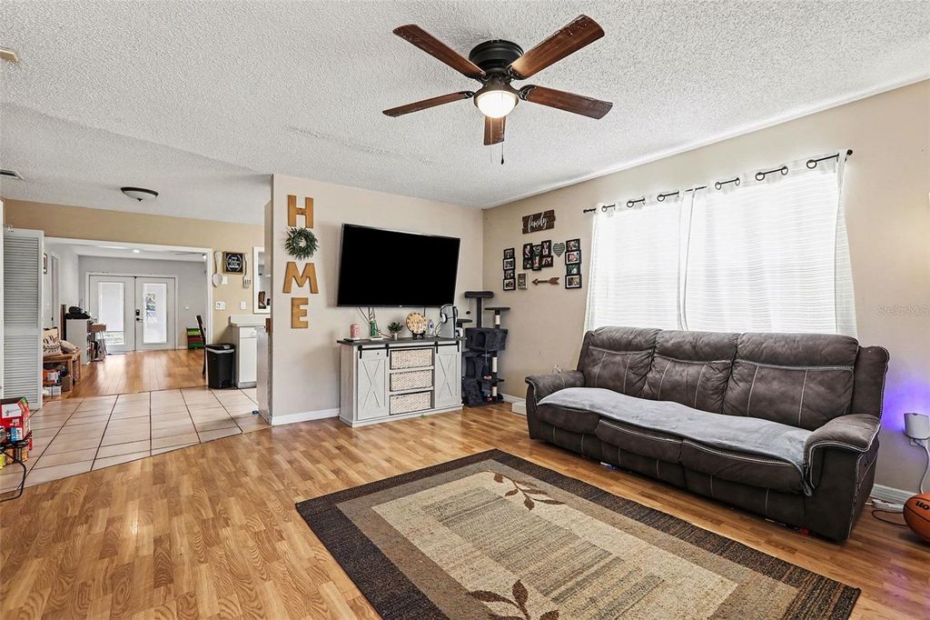 Image 4 of property listing at 2015 22ND STREET W, Bradenton, FL 34205