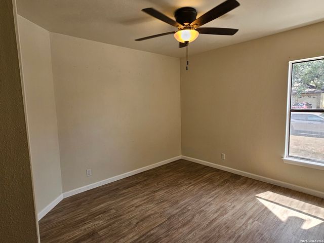 9107 Valley Bnd, San Antonio, TX 78250