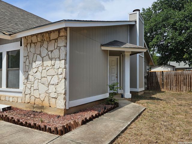 9107 Valley Bnd, San Antonio, TX 78250