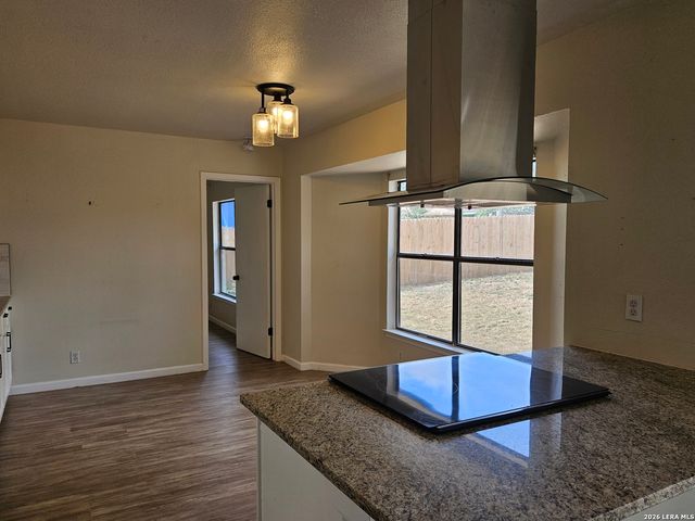 9107 Valley Bnd, San Antonio, TX 78250