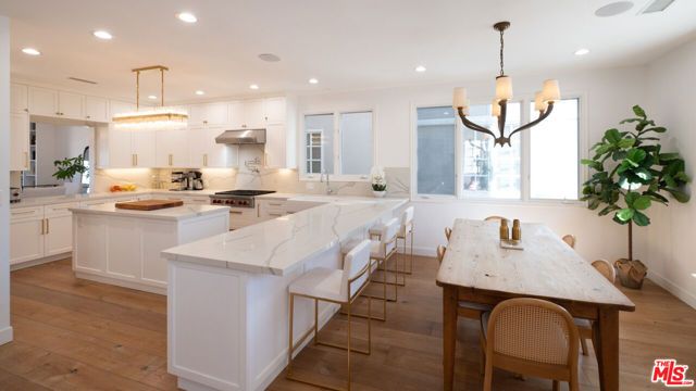 131 Roma Court, Marina Del Rey, CA 90292