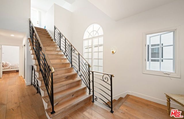 131 Roma Court, Marina Del Rey, CA 90292