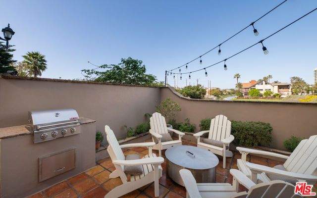 131 Roma Court, Marina Del Rey, CA 90292