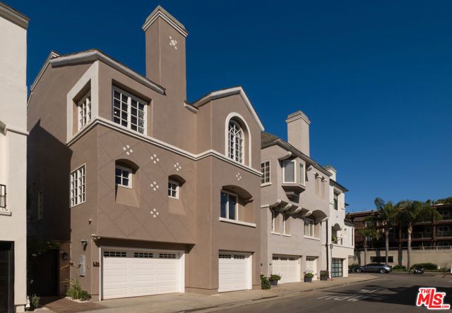 131 Roma Court, Marina Del Rey, CA 90292