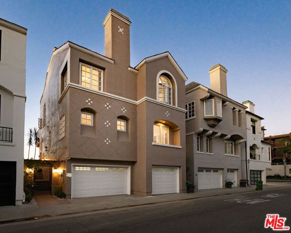 131 Roma Court, Marina Del Rey, CA 90292