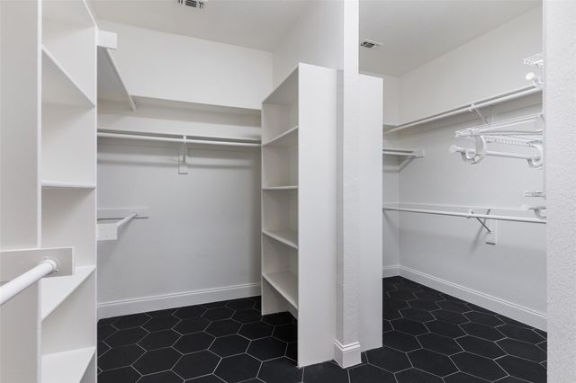 5912 Crestberry Lane, Sachse, TX 75048