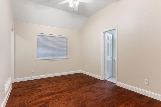 5912 Crestberry Lane, Sachse, TX 75048