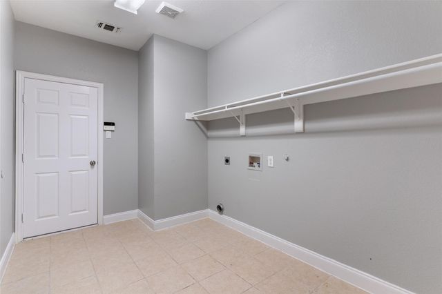 5912 Crestberry Lane, Sachse, TX 75048