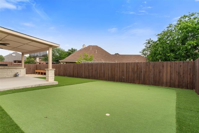 5912 Crestberry Lane, Sachse, TX 75048