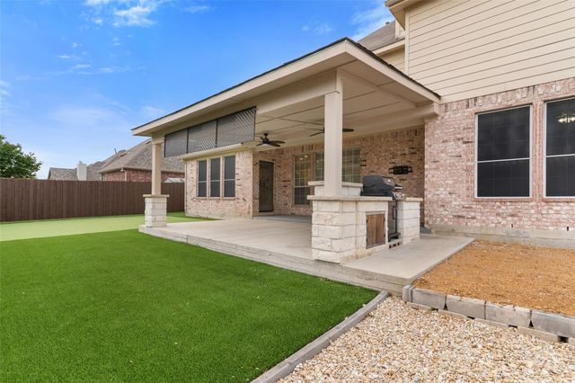 5912 Crestberry Lane, Sachse, TX 75048