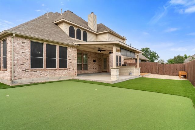 5912 Crestberry Lane, Sachse, TX 75048