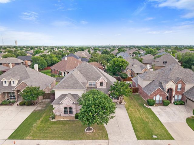5912 Crestberry Lane, Sachse, TX 75048