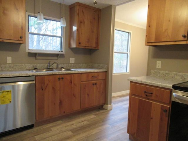 61 Berry Patch Lane, Cleveland, GA 30528