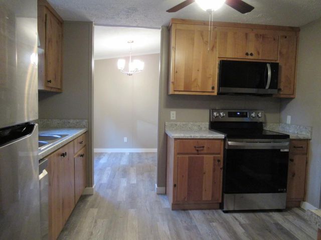 61 Berry Patch Lane, Cleveland, GA 30528