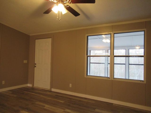 61 Berry Patch Lane, Cleveland, GA 30528