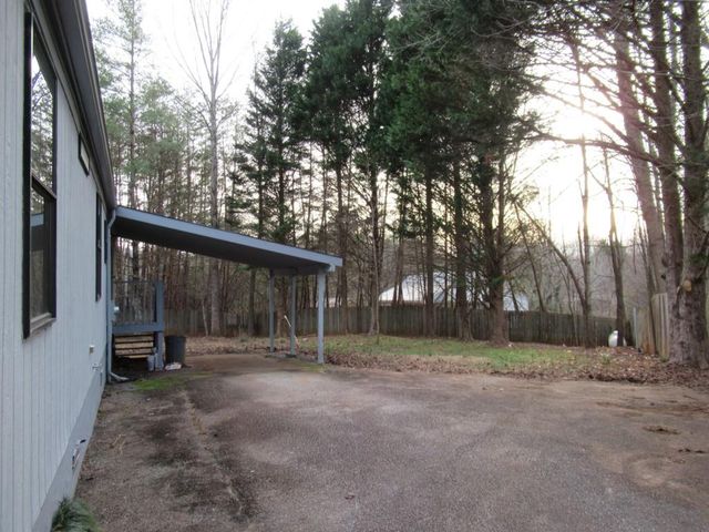 61 Berry Patch Lane, Cleveland, GA 30528