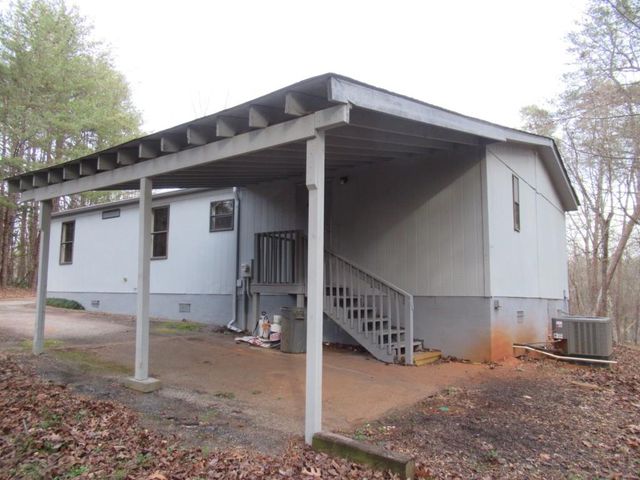 61 Berry Patch Lane, Cleveland, GA 30528