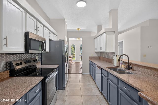 11828 HEATHER GROVE Lane, Jacksonville, FL 32223