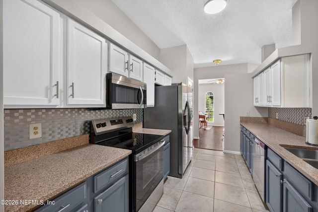 11828 HEATHER GROVE Lane, Jacksonville, FL 32223