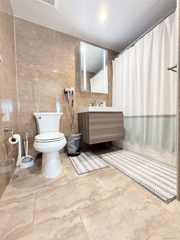 15353 77th Avenue 3C, Flushing, NY 11367