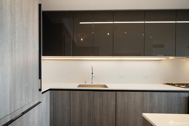 201 Folsom Street 21F, San Francisco, CA 94105