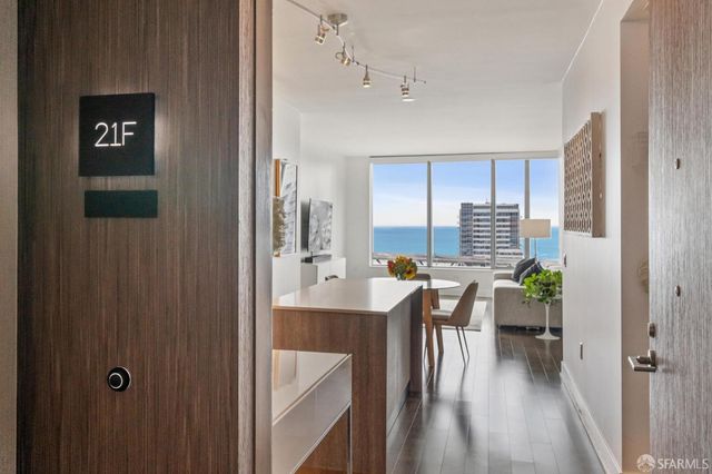 201 Folsom Street 21F, San Francisco, CA 94105