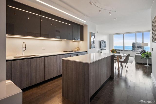 201 Folsom Street 21F, San Francisco, CA 94105