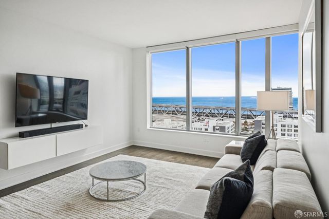 201 Folsom Street 21F, San Francisco, CA 94105