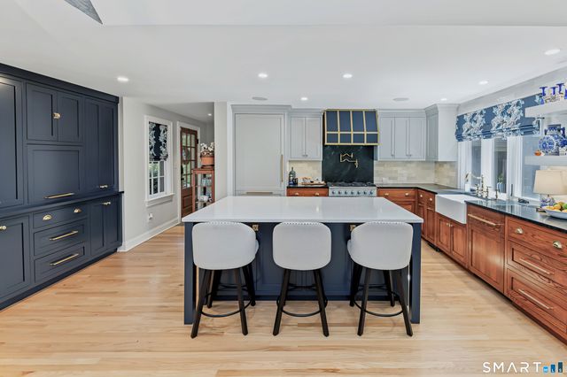 20 Strawberry Ridge Road, Ridgefield, CT 06877