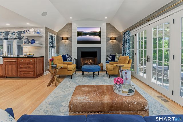 20 Strawberry Ridge Road, Ridgefield, CT 06877