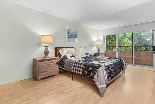 4702 Fountains Drive 408, Lake Worth, FL 33467