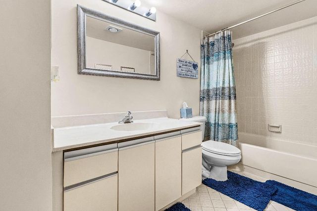 4702 Fountains Drive 408, Lake Worth, FL 33467