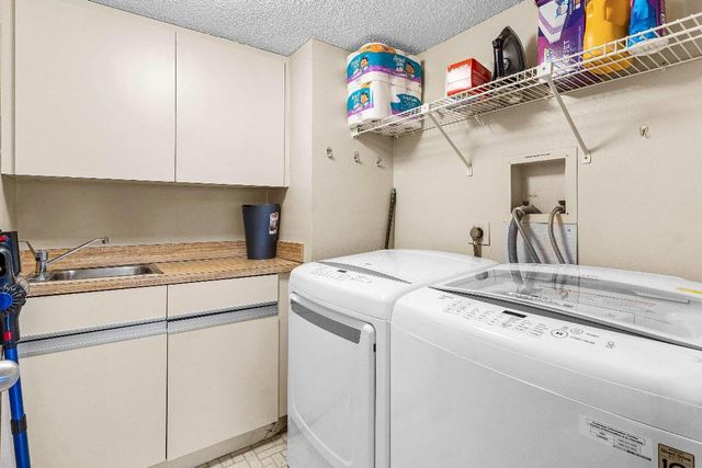 4702 Fountains Drive 408, Lake Worth, FL 33467